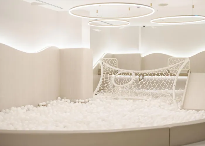 Maison Hotel 5*