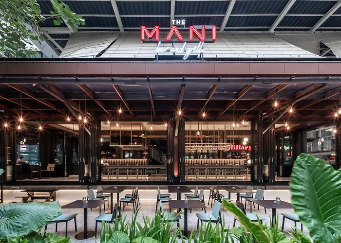 Maison Hotel